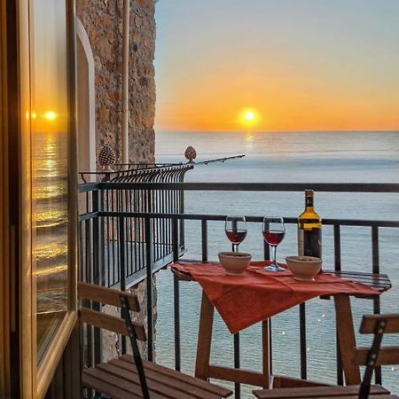 شقة Tramonto Sul Mare تْشيفالو المظهر الخارجي الصورة